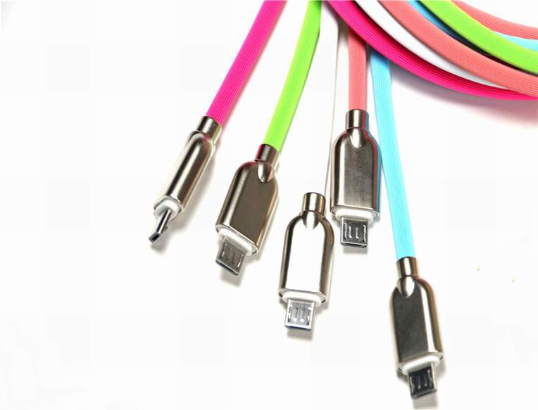 鋅合安卓金數(shù)據(jù)線 鋅合安卓金數(shù)據(jù)線