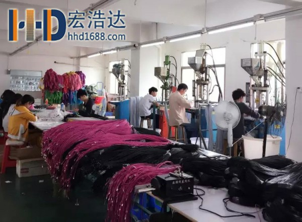 數(shù)據(jù)線生產(chǎn)廠家的手機數(shù)據(jù)線批發(fā)價格是多少,數(shù)據(jù)線報價又要提供那些信息? 數(shù)據(jù)線生產(chǎn)廠家的手機數(shù)據(jù)線批發(fā)價格是多少,數(shù)據(jù)線報價又要提供那些信息?